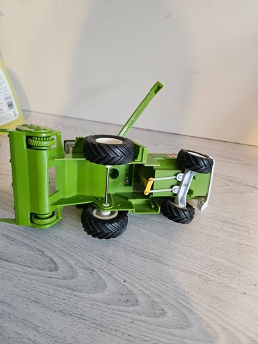 ultra rare ace champion Combine Harvester 1:32 Scale Model Toy turning wheels - Picture 11 of 11