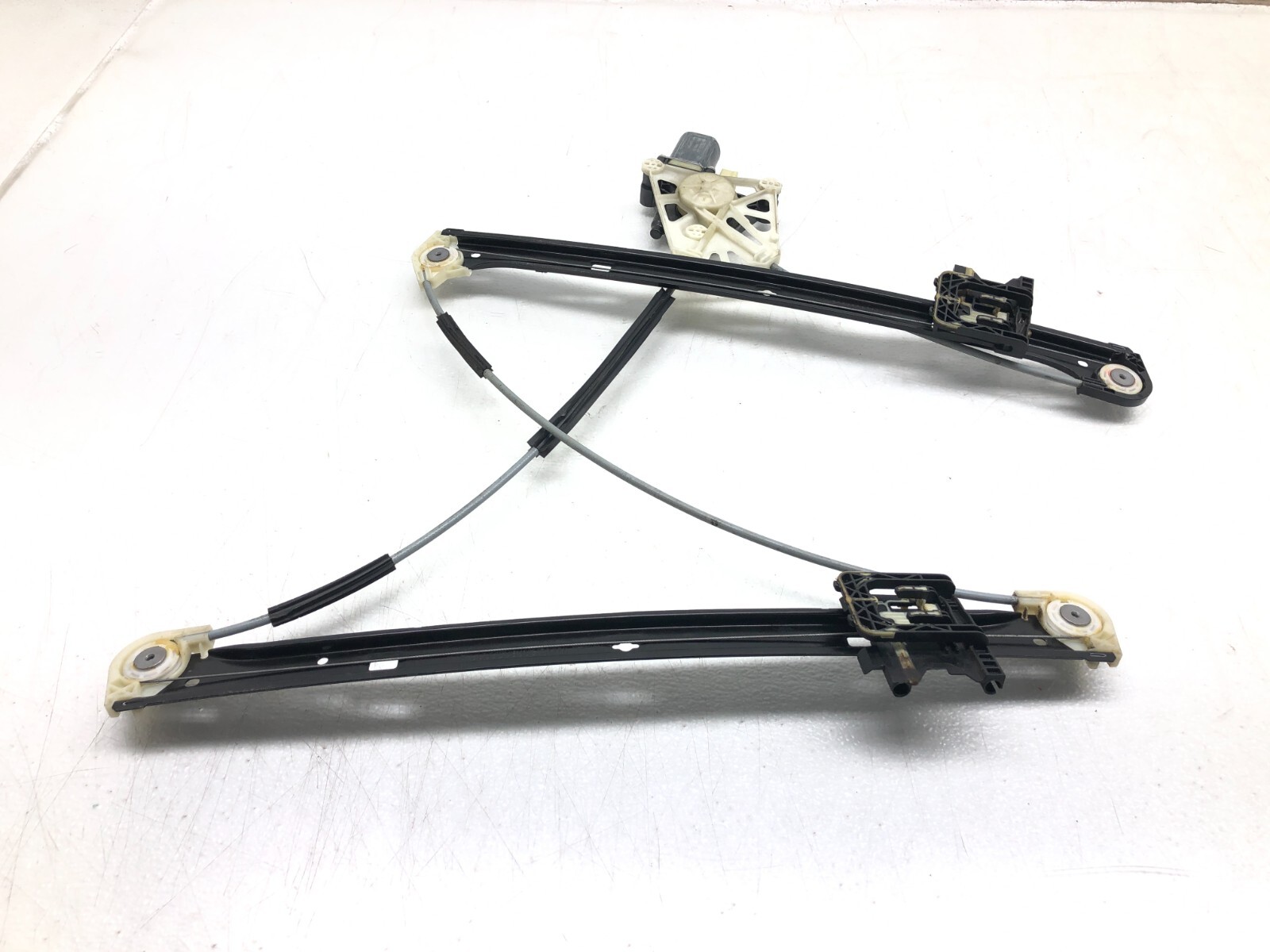 2017-2023 AUDI Q7 SQ7 RIGHT PASSENGER FRONT DOOR WINDOW REGULATOR W/ MOTOR OEM.