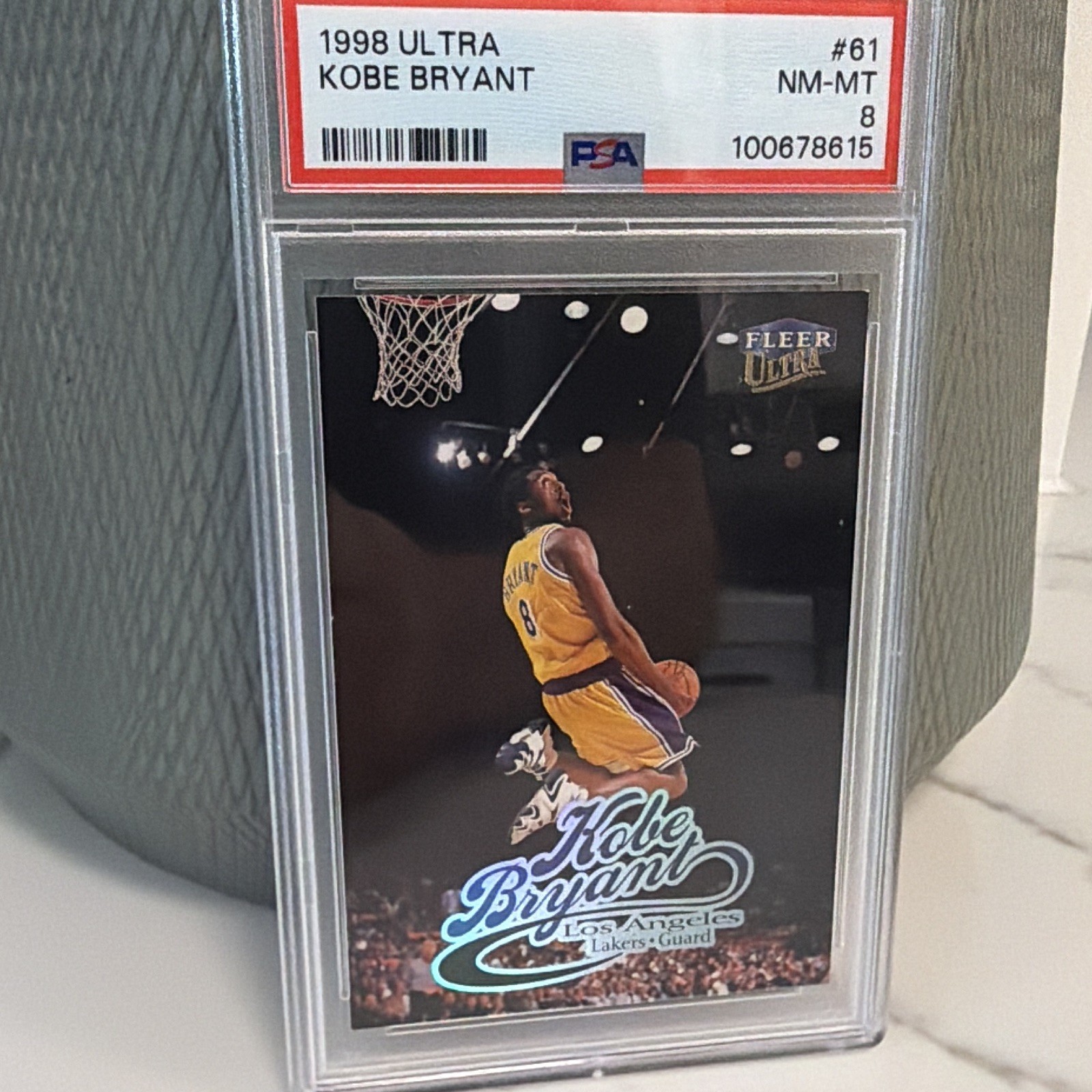 Fleer Ultra 1998 Kobe Bryant #61 Los Angeles Lakers PSA 8 Graded Card view 6