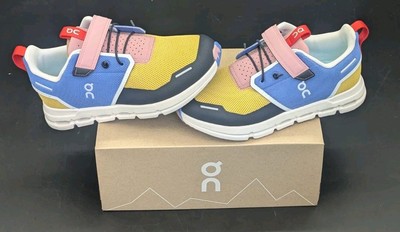 Brand new Kids On Cloud Play Ultramarine/Zephyr size 2.5 - New in Box
