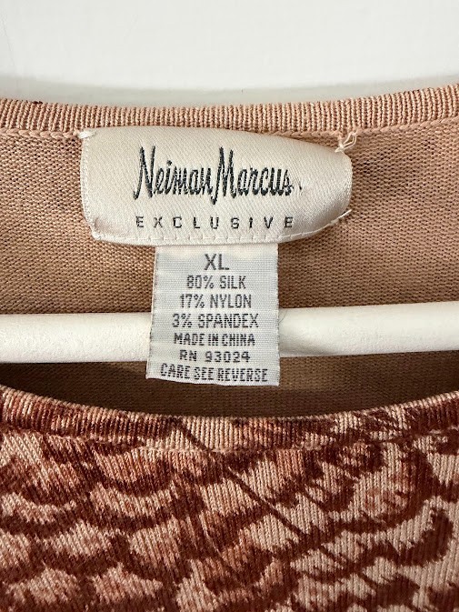 Nieman Marcus Exclusive Pullover Patterned Blouse… - image 2
