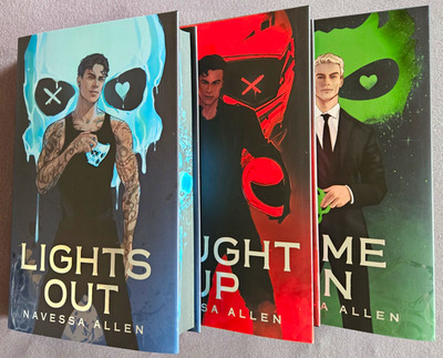Into Darkness - Lights Out / Caught Up / Game On - Navessa Allen - FairyLoot