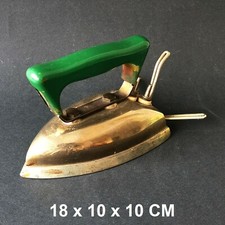 FERRO DA STIRO DA VIAGGIO - VINTAGE - MANICO LEGNO - ANNI 50