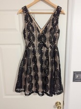 Lulus black And beige lace Dress fit and flare V neckline size small 