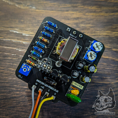 Vesuvius - EQD Erupter - Gitarrenpedal DIY - Fünf Katzen Pedale