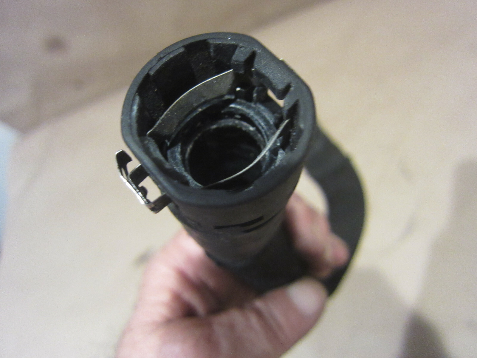 Ferrari 458 - Rubber Water Pipe / Hose - P/N   82890500