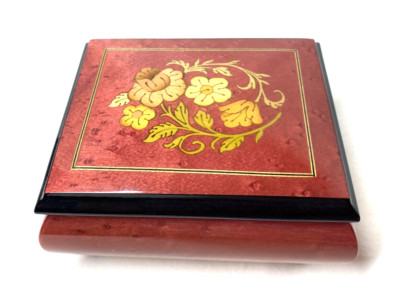 Splendid Wood Inlay Floral Music Box Rose Red Color Plays Fur Elise Footed New