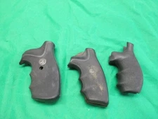Assortment of 3 black rubber Grip Sets for Revolver Pachmayr Hogue