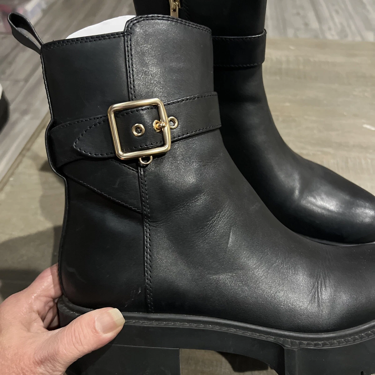 Flat track sole ankle cheap boots