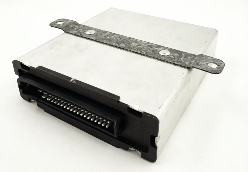 2002 Maserati Spyder Cambiocorsa OEM 1785004004 Engine Control Module Computer