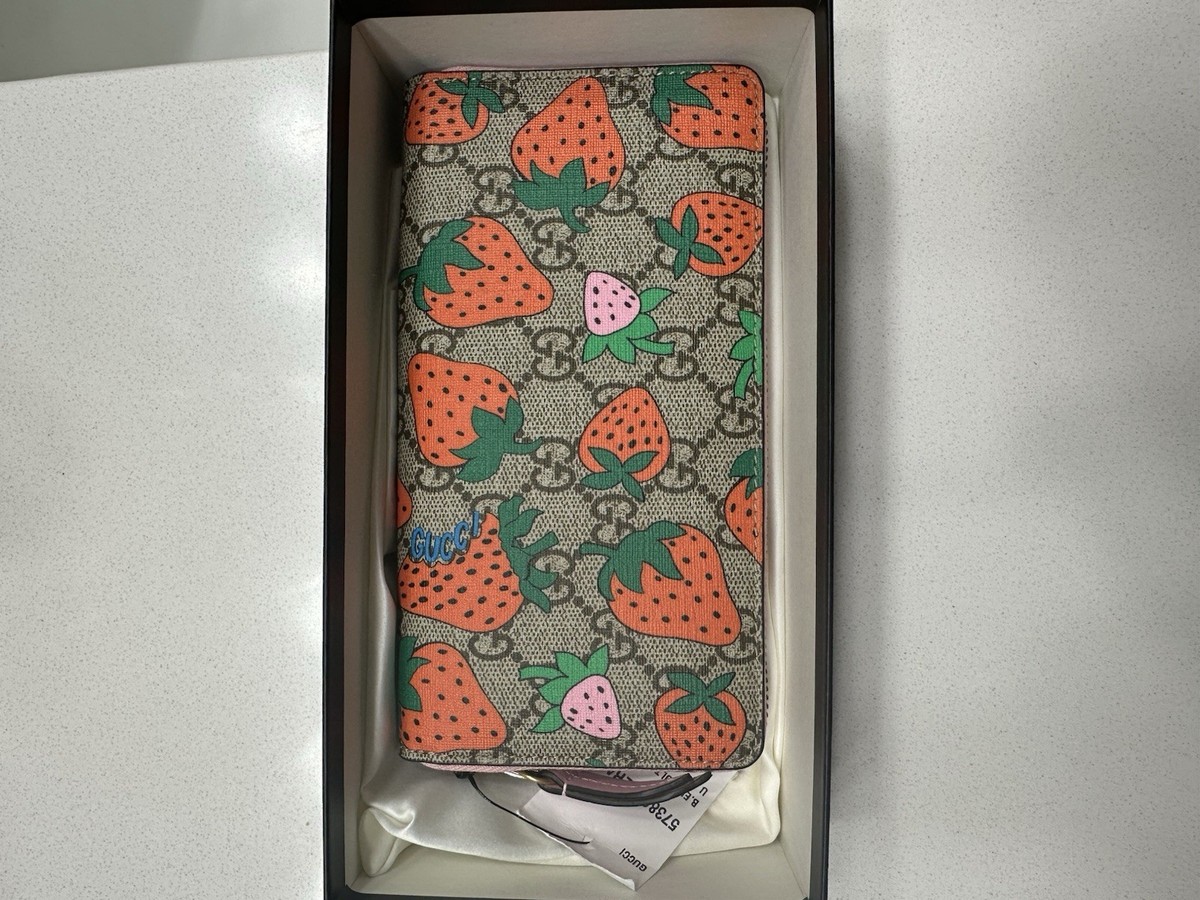 Gucci GG Supreme Strawberry Print Zip Around Wallet 573865 Long