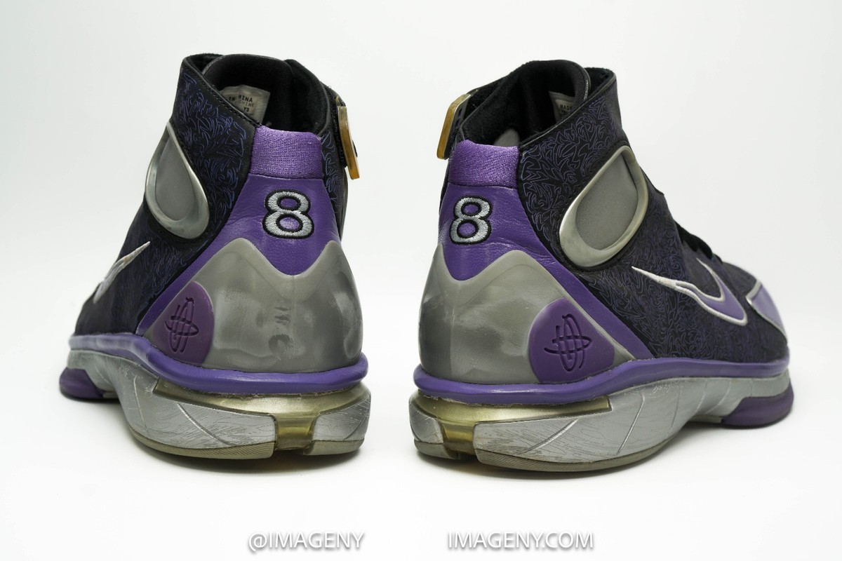 NIKE AIR ZOOM HUARACHE 2K4 KOBE SIZE 10.5 BLACK SILVER VARSITY