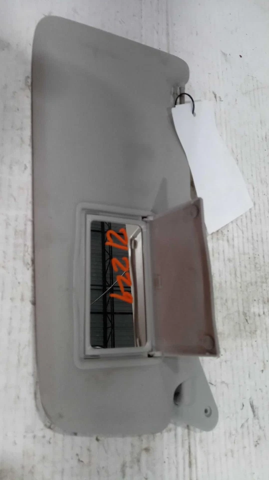 Used Right Sun Visor fits: 2016 Land rover Discovery sport illuminated Right Gra Foto 2 de 4