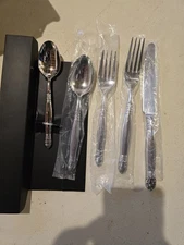 Oneida - DICKINSON (satin handle) - 5 piece place setting NEW