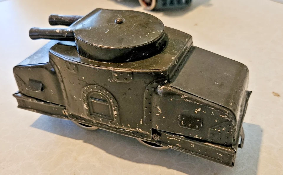 STICK UM UP GREEN & BLUE RARE PREWAR LIONEL 203 ARMORED LOCO 1917 ORIGINAL NICE - Image 2 of 4