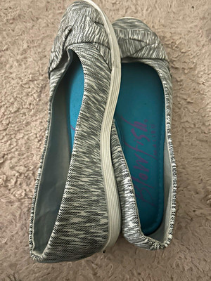 Blowfish Women s Ballet Flat Slip-On Knit Heathered Gray/White 7.5