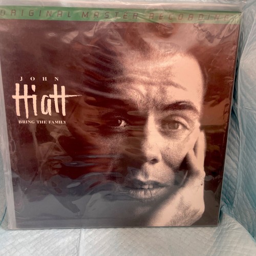 JOHN HIATT Bring The Family Mobile Fidelity MFSL Anadisc 200g LP 1-210 SEALED - Picture 4 of 18