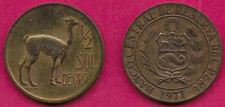PERU 1/2 SOL DE ORO 1971 WITH PAREJA,LLAMA (VICUNA)FACING RIGHT,LARGE COAT OF AR