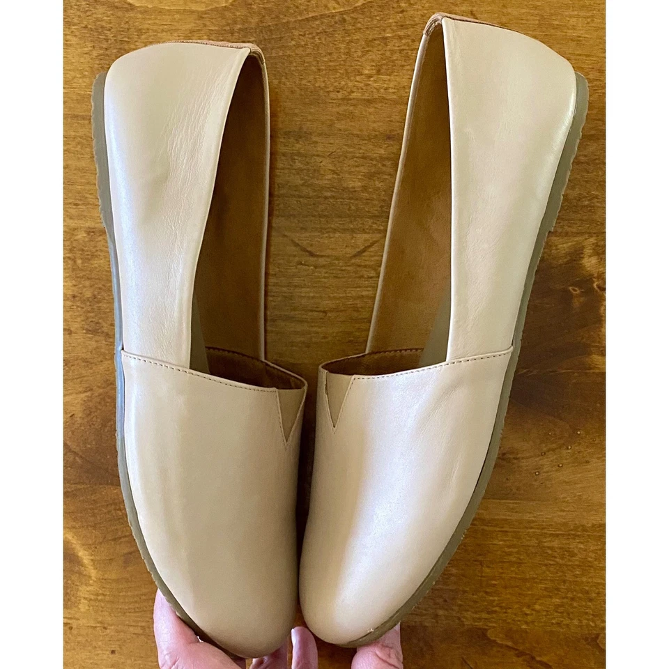 TKEES Leather Ballet Flats Comfortable Slip On Shoes Beige Size 9.5 - Image 3 of 4