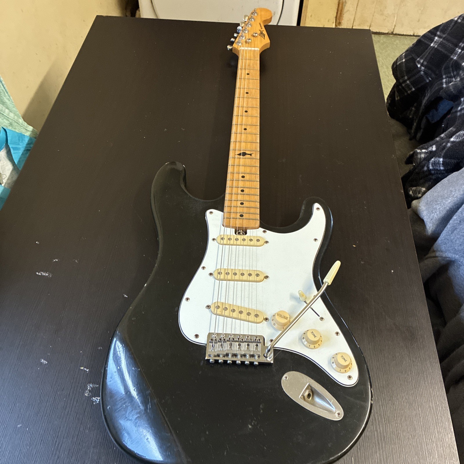 Vintage 1984 Marlin Slammer Stratocaster Strat Electric Guitar