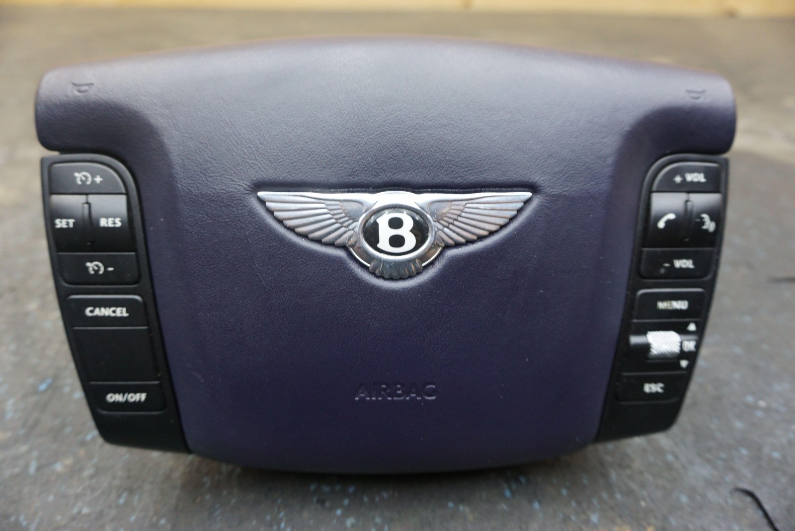 Left Driver Steering Wheel SRS Airbag 3W0880199R OEM Bentley Continental Gt 2005