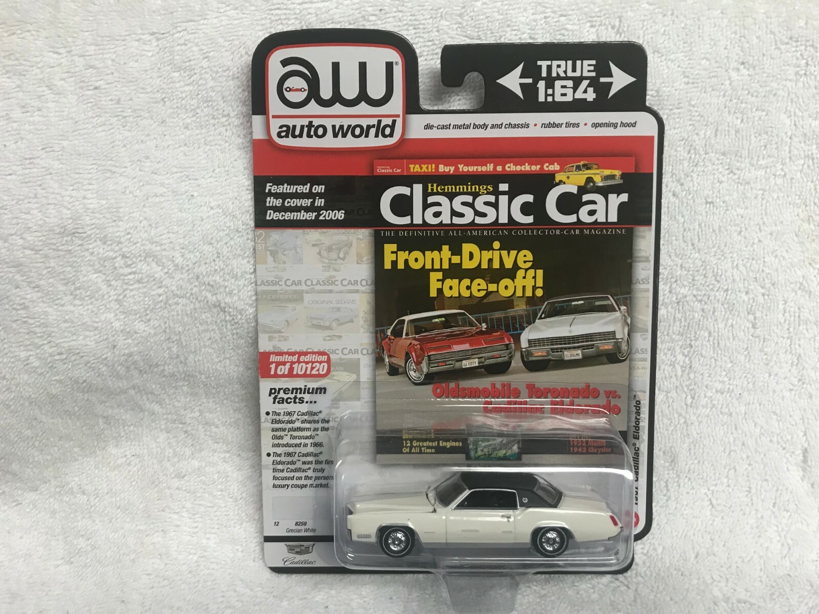 1/64 AUTO WORLD 1967 CADILLAC ELDORADO/WHITE BLACK VINYL TOP/BLK INT/RUBBER WW