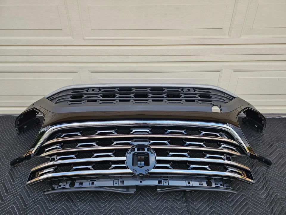 Parachoques delantero Volkswagen Atlas OEM 2024 2025 Foto 4 de 4