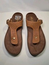 Cliffs By White Mountain Size 11M Hara Sandals Thongs 1" Platform Brown  