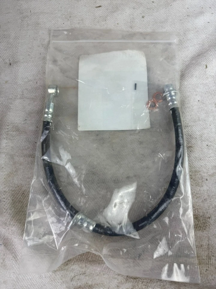 Manguera hidráulica de freno Wearever BHA621101 se adapta delantera; Honda Pilot 2003-2008 Foto 2 de 4