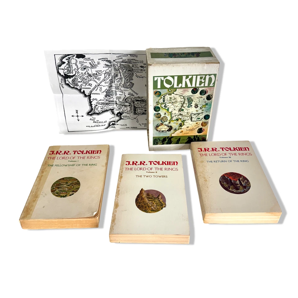 J.R.R. TOLKIEN Lord of the Rings 1975 Ballantine Box Set Vintage PB 4th Edition - Image 2 of 4