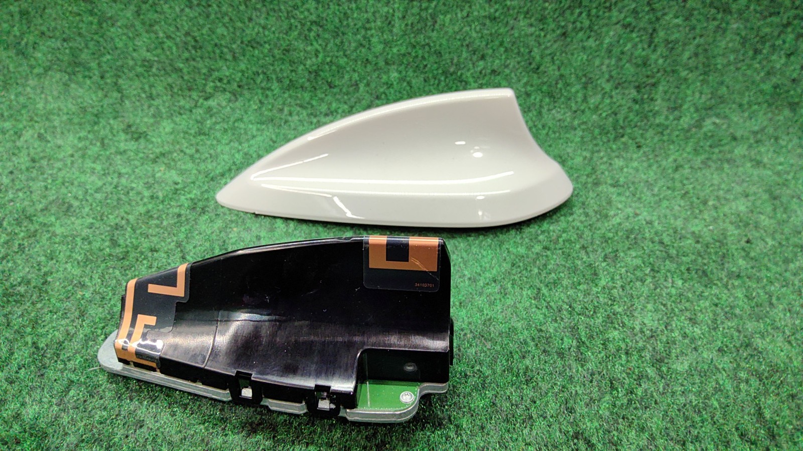 2017-2023 BMW 530i Antenna Alpine White 300 OEM 65209371344 65208794262