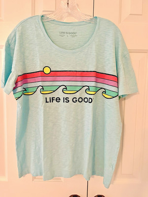 Life Is Good Women's T-Shirt, Wave/Sun Design, Very Light Weight, Size L, EUC