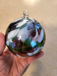 HAND BLOWN ART GLASS  GAZING BALL ORNAMENT -GREEN AND WHITE WITH TOUCHES OF RED