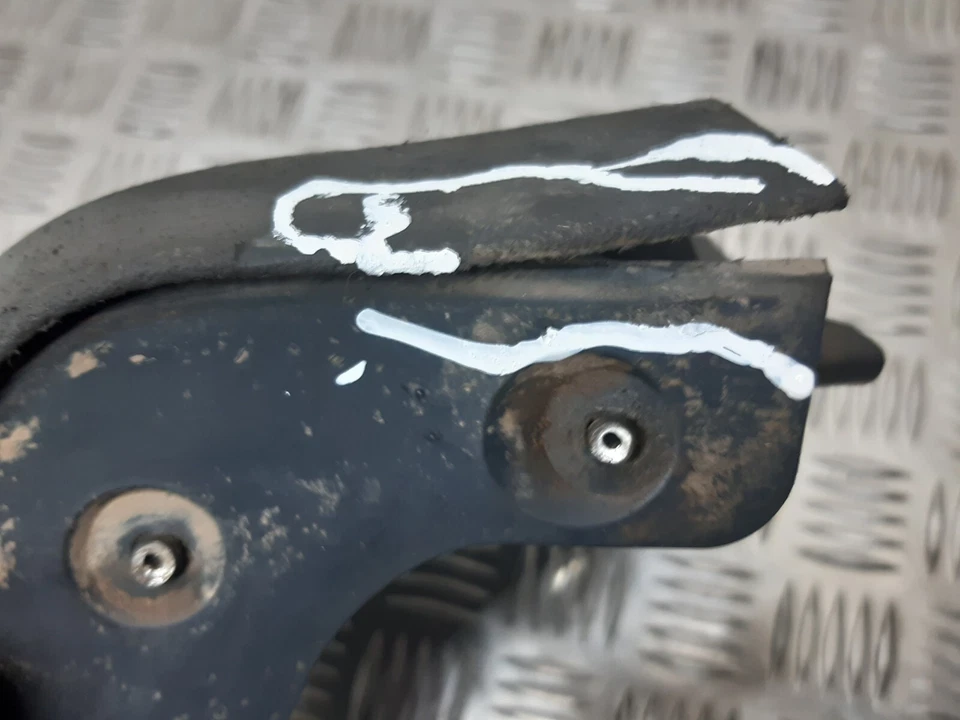 VOLVO XC902.4 Tapa Del Final De La Falda Lateral Izquierda Delantera 2011 - Imagen 3 de 4