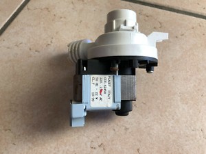 Ablaufpumpe für SMEG ST946 Geschirrspüler