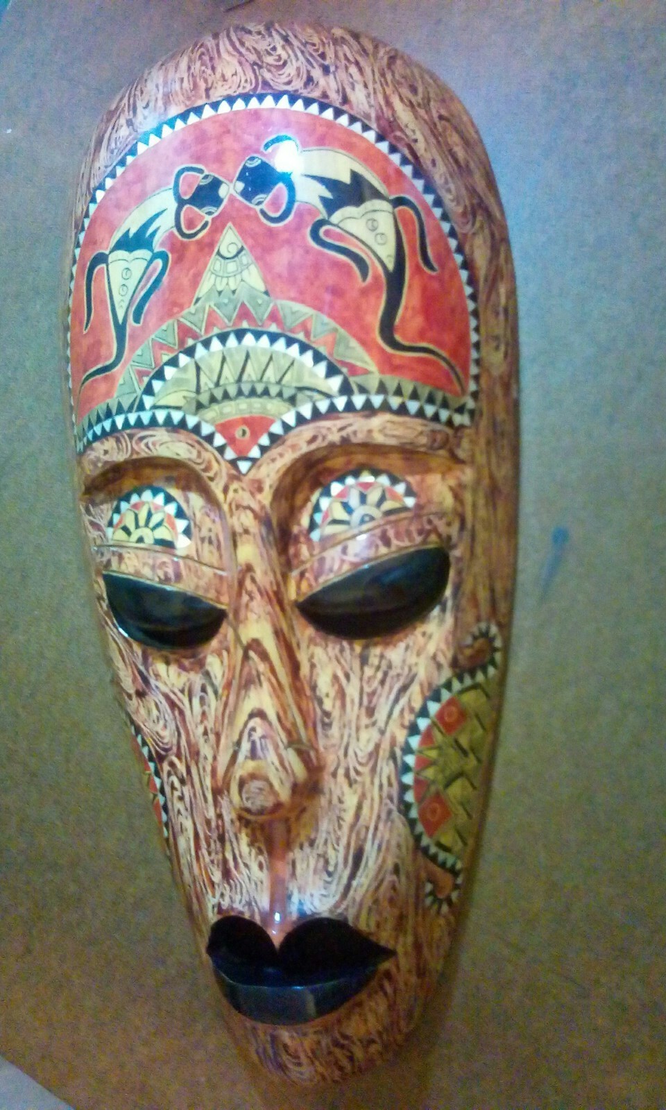 L🙂🙂K Haitian African Tribal Wooden Mask Lizards/Sun Hand Carved 