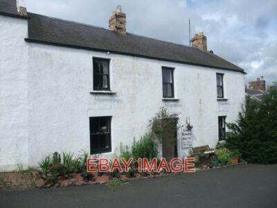 PHOTO  THE SINGING DONKEYS HOSTEL KIRK YETHOLM 18TH CENTURY COTTAGE ONCE OCCUPIE