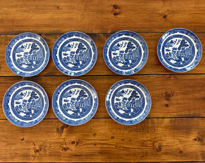 Johnson Brothers Blue Willow Blue & White Ceramic Plates Set of 7 England