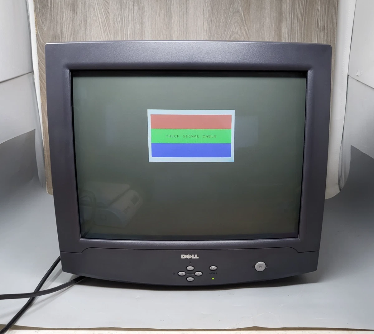 Preços baixos em Dell CRT de 16-18.9 Polegadas 4:3 Monitores de