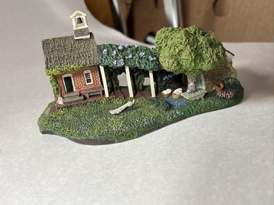 Hawthorne Village Spring House And Hideaway
