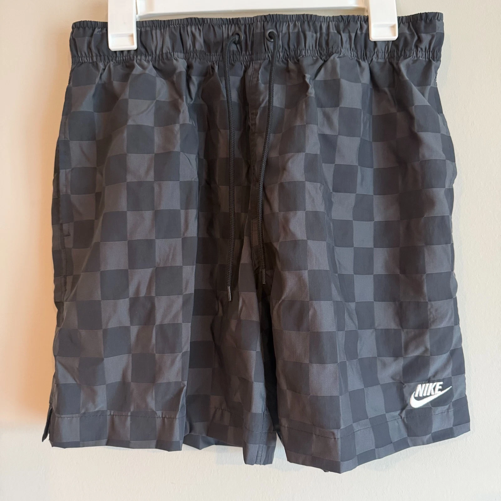 Nike FN3098-010 Mens Medium Standard Fit Checkered Woven Shorts Black Gray