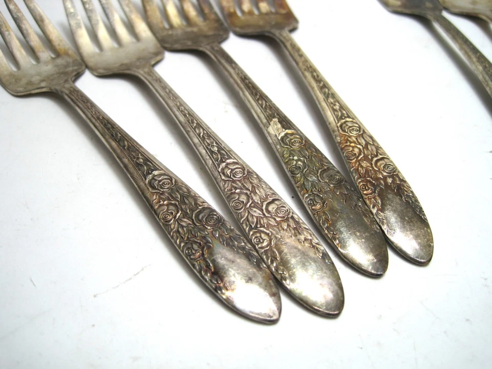 25 Pieces National Silver Rose and Leaf Silver Plate Silverware Flatware - Image 2 of 3