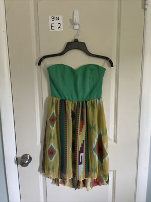 strapless empire waist dress pattern Emerald Green Puff Sleeve Dress | Chic & Versatile – Trendy Chicks main image 1
