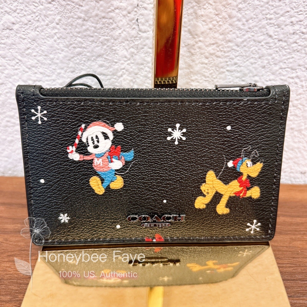 ★COACH x Disney★完売限定コラボ★Small Zip Around Wallet★ NWT Disney X Coach Small Zip Around Wallet With Holiday