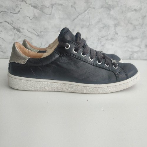 ZAPATILLAS UGG MILO MUJER. UK TALLA 6.5 CUERO NEGRO - Imagen 6 de 13