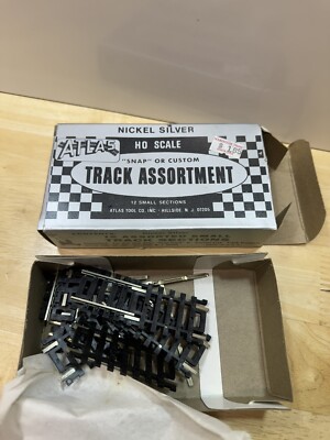 Atlas HO Nickel Silver Track Assortment, #847, 12 Straight Sections, 24 Joiners
