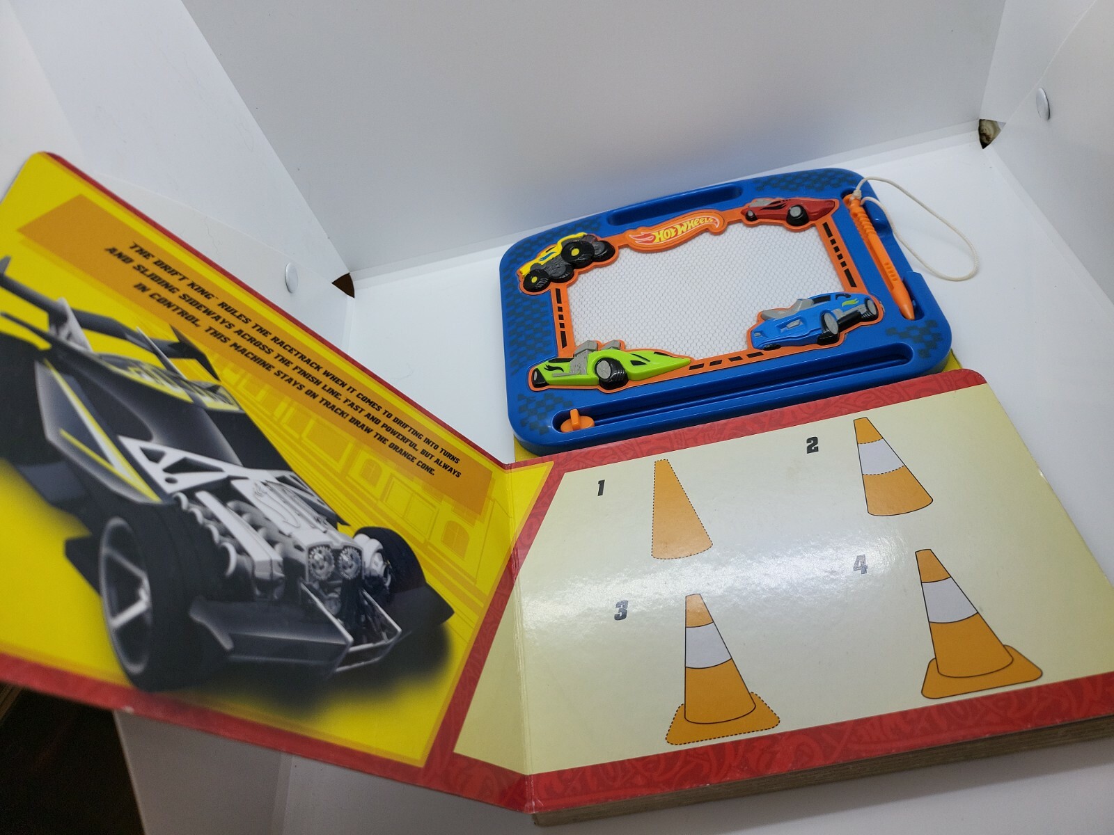 Toy Story Magnetic Sketch Book & Hotwheels Magnetic Sketch Board Book Lot of 2 - Picture 11 of 12