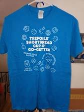Dunkin Donuts T-Shirt - GILDAN SIZE Med- NEW NEW Girlscouts Trefoils Shortbread 