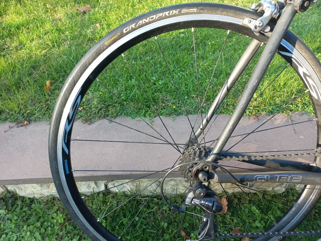 Bici da Corsa CUBE LTD - Shimano Ultegra/105 - Forcella in Carbonio + Acc. foto 4