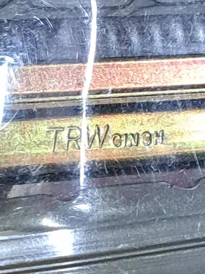 NOS Lot 4 TRW Cinch DCC-37P DCG-277 Connectors Gold Pins MIL-SPEC - Image 4 of 4